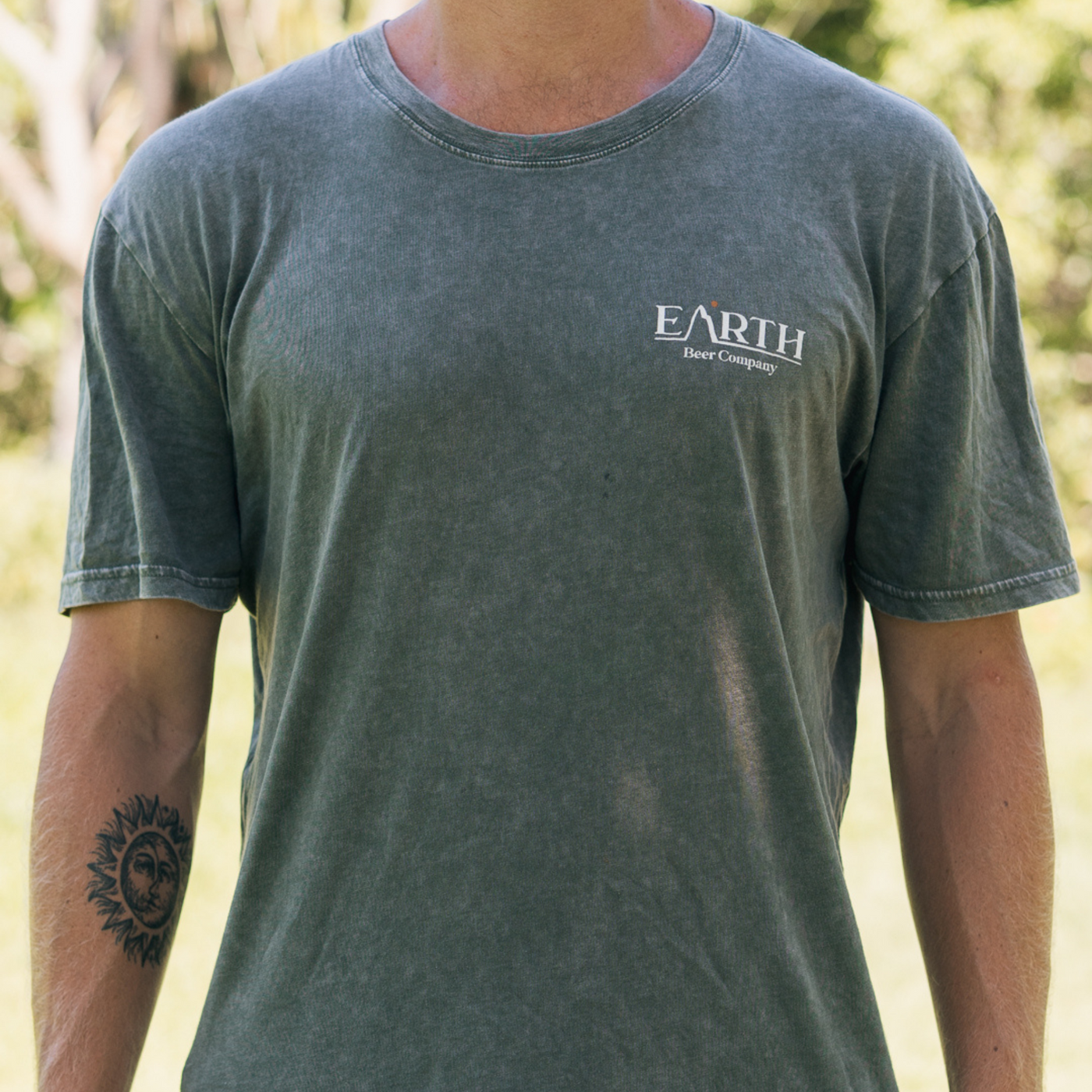 Classic Tee - Moss Green close up 